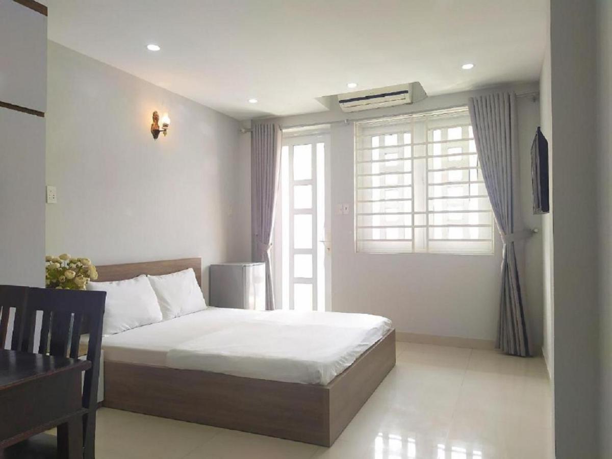 Venus Hotel - 2I1A Bach Dang P2 Tan Binh Хошимин Экстерьер фото